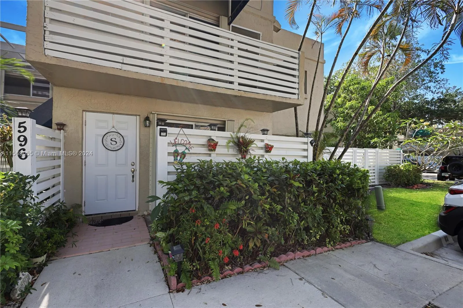 596 NW 97th Ave, Plantation