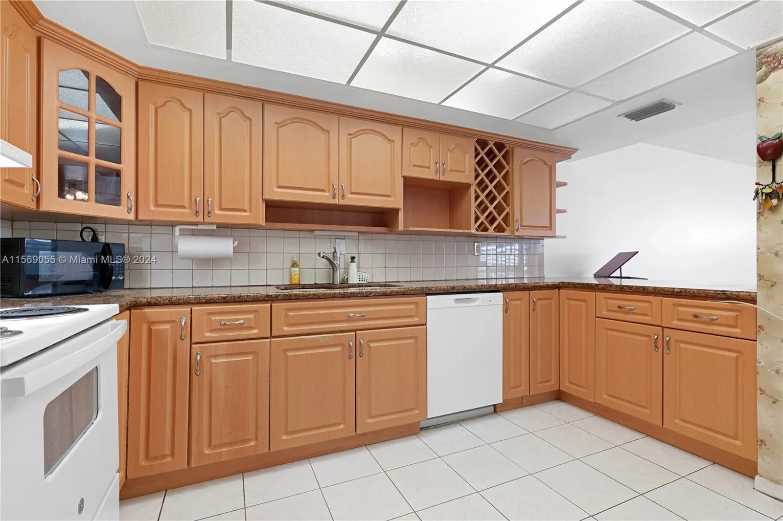 596 NW 97th Ave