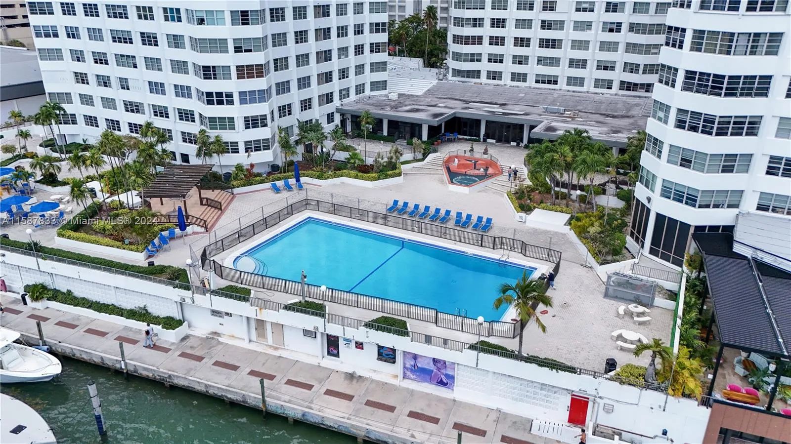 801 Brickell Bay Dr # 1070