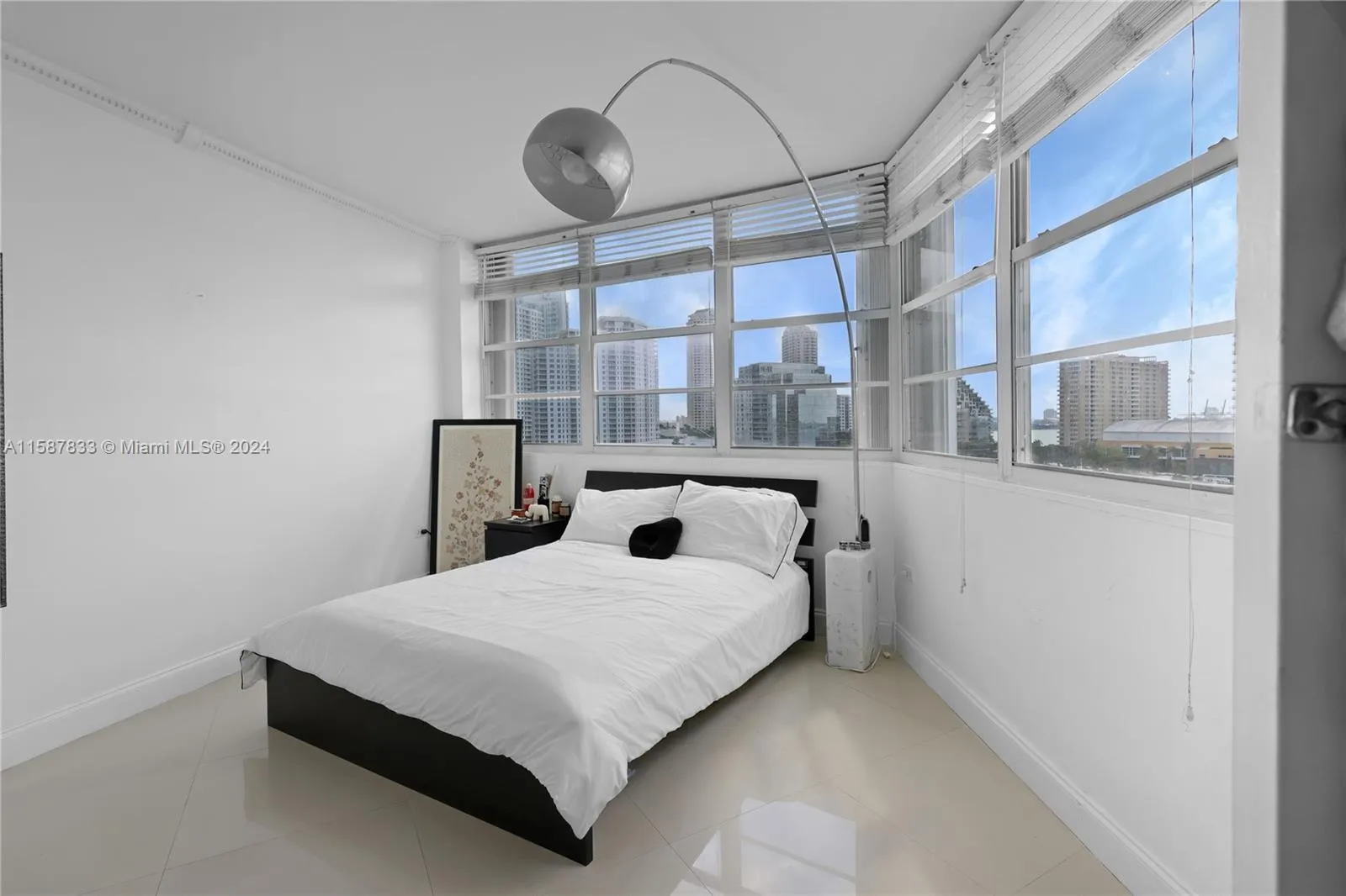 801 Brickell Bay Dr # 1070