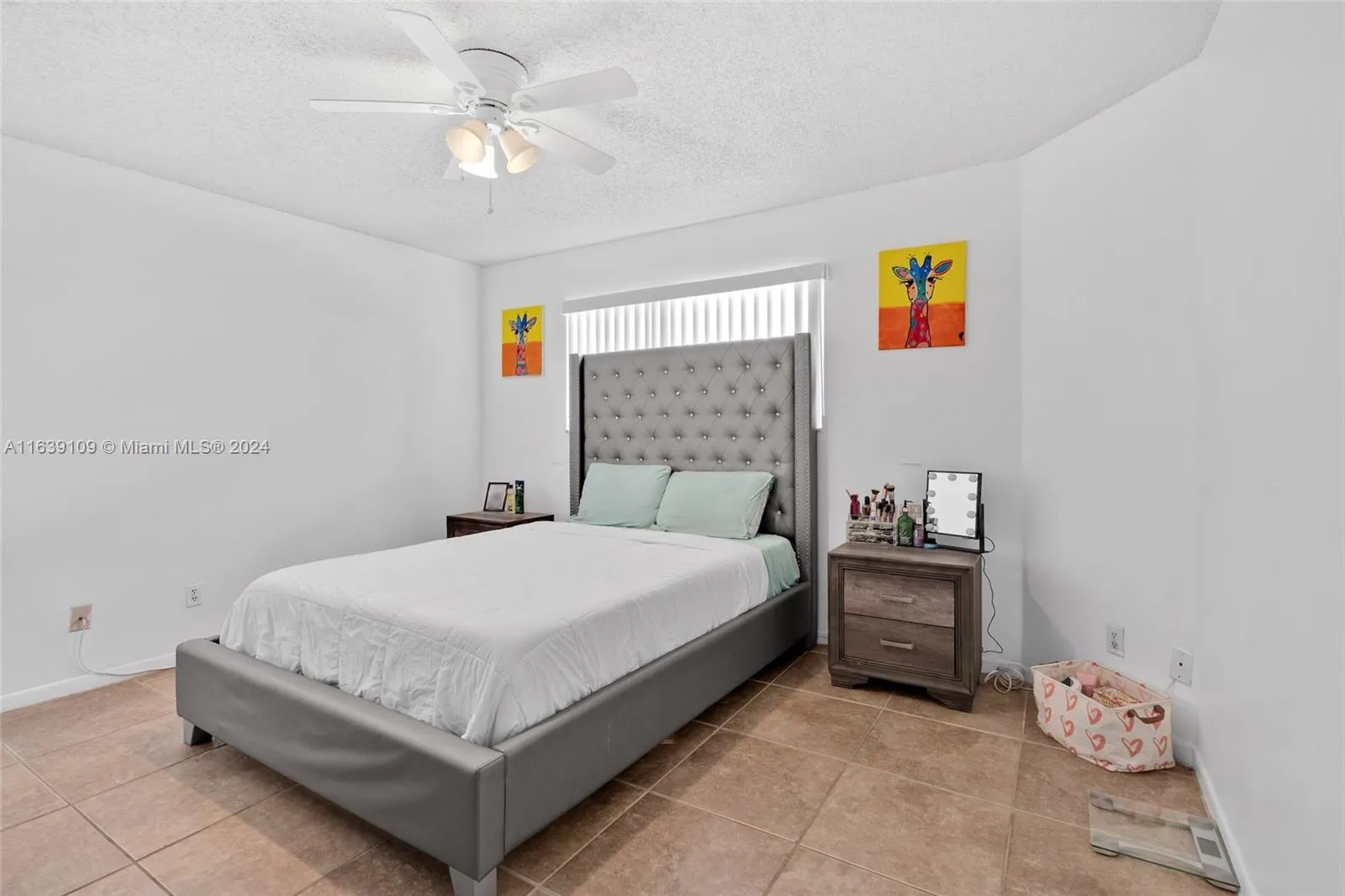 3461 NW 44th St # 106