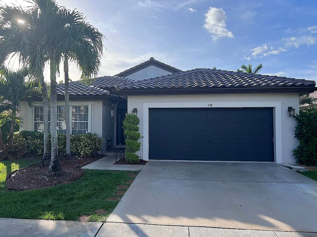 330 SW 181st Way